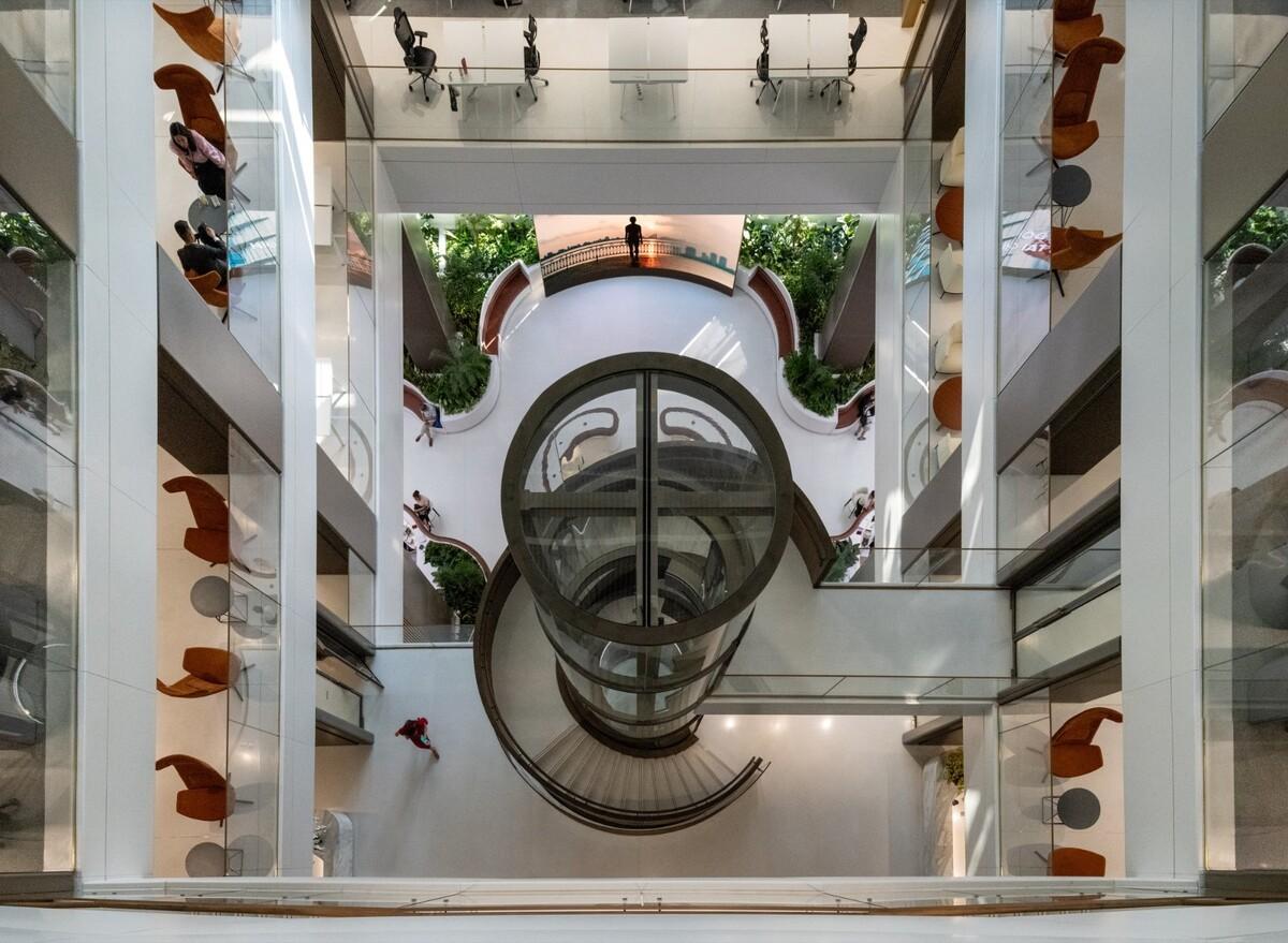 胡志明市科技银行总部 / Foster + Partners