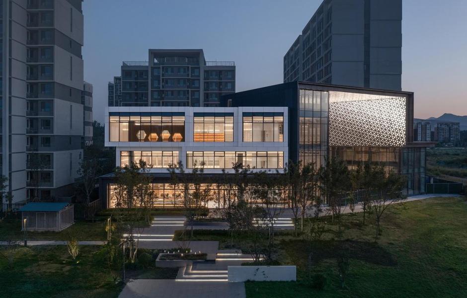 首创和园·平谷新城租赁住房社区图书馆 / 严旸建筑设计