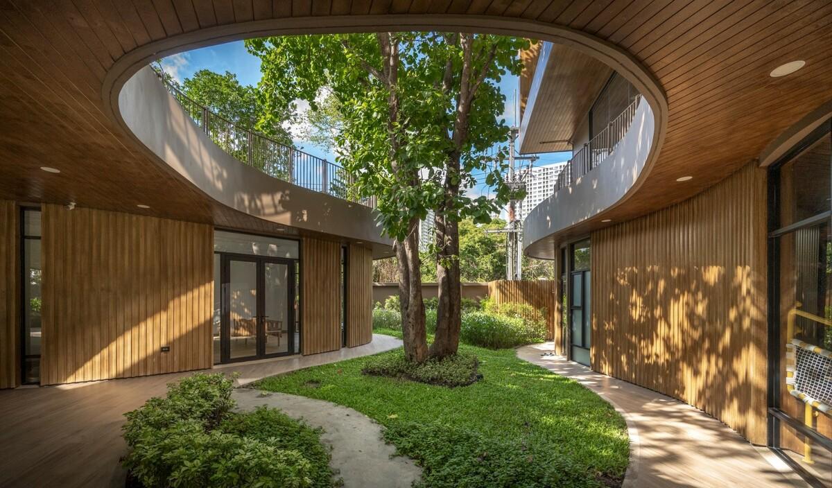 Lovell 国际学校 / Plan Architect