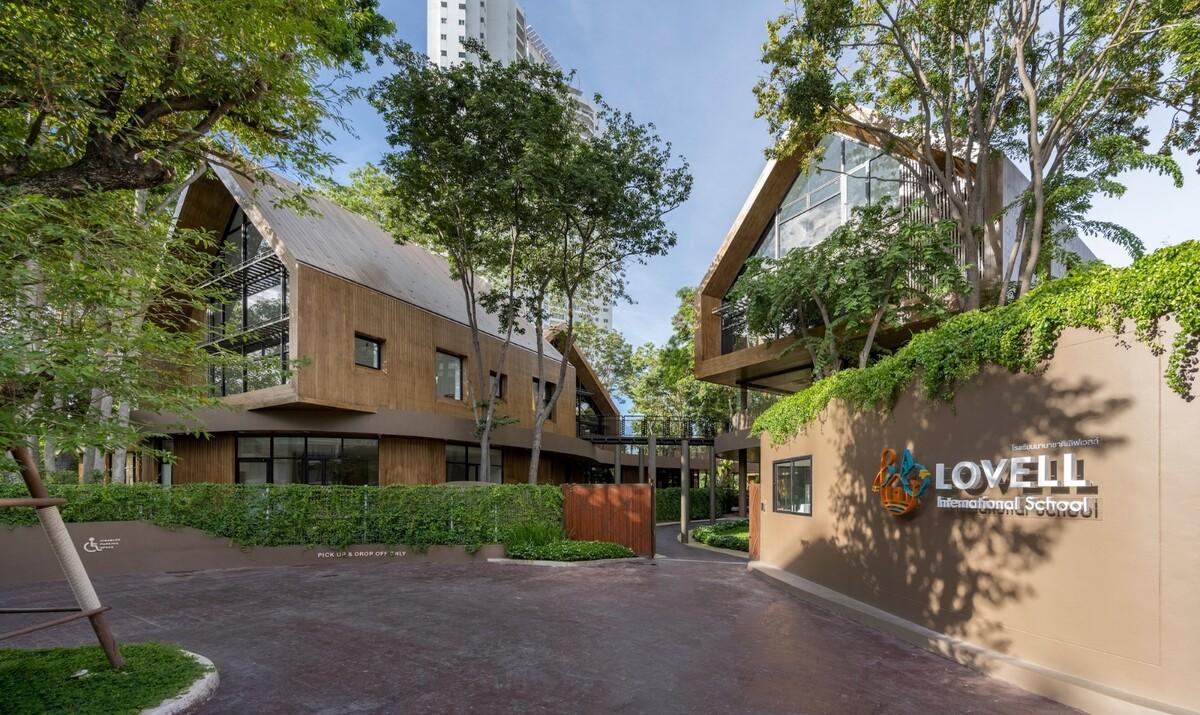 Lovell 国际学校 / Plan Architect