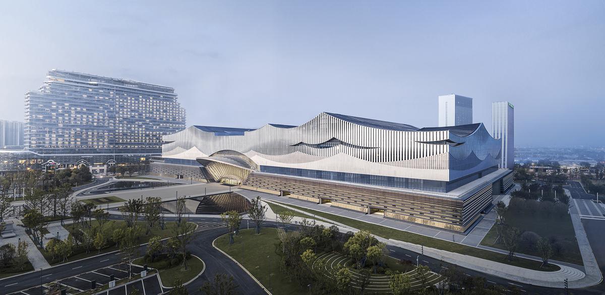 长沙国际会议中心：水云潇湘 翰墨中华 / 华南理工大学建筑设计研究院有限公司
