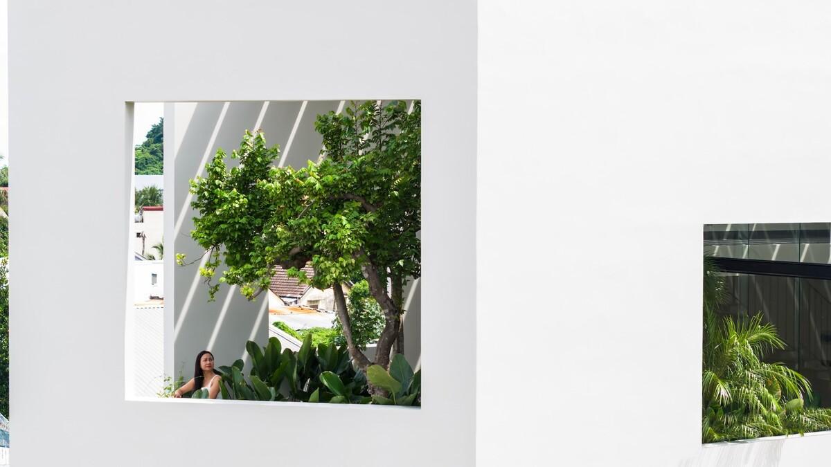 天空花园别墅 / Pham Huu Son Architects