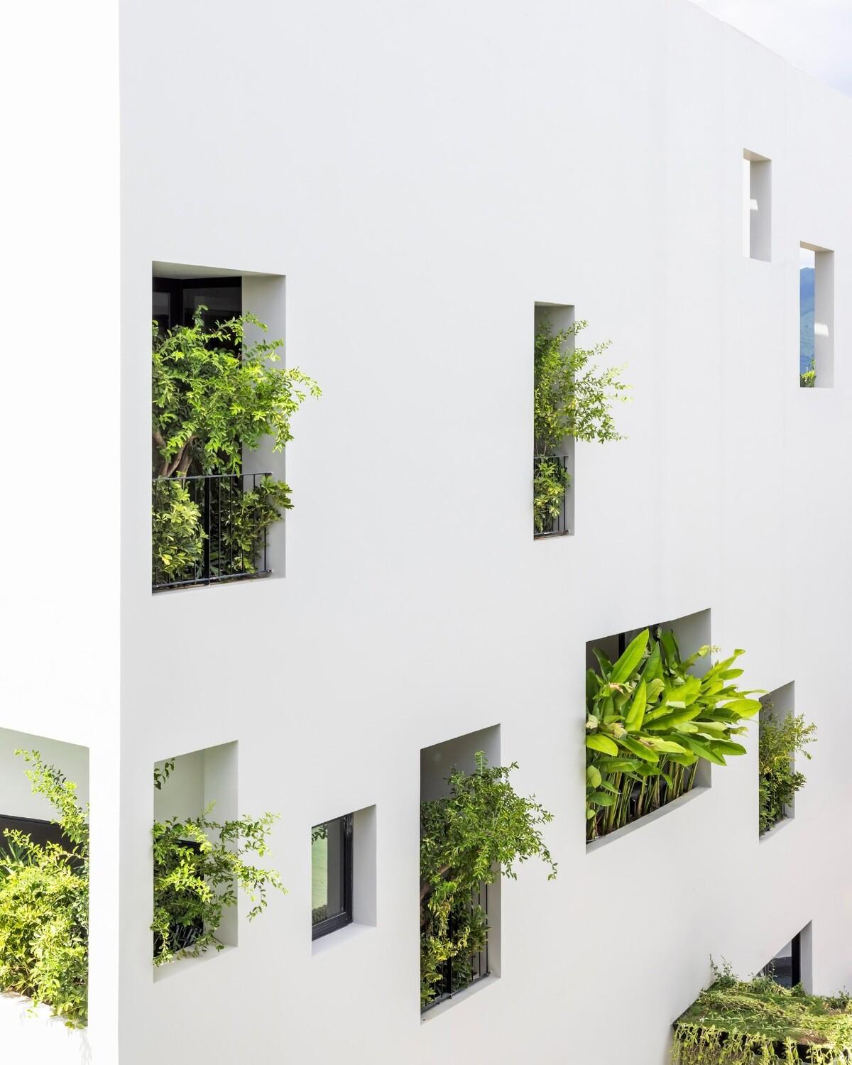 天空花园别墅 / Pham Huu Son Architects