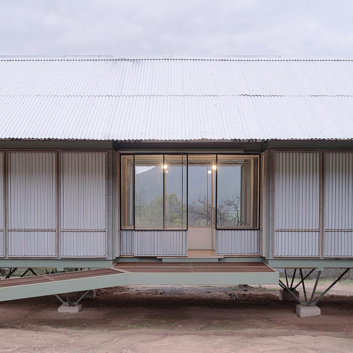 工业化建筑系统原型 / Ignacio Rojas Hirigoyen Arquitectos + The Andes House