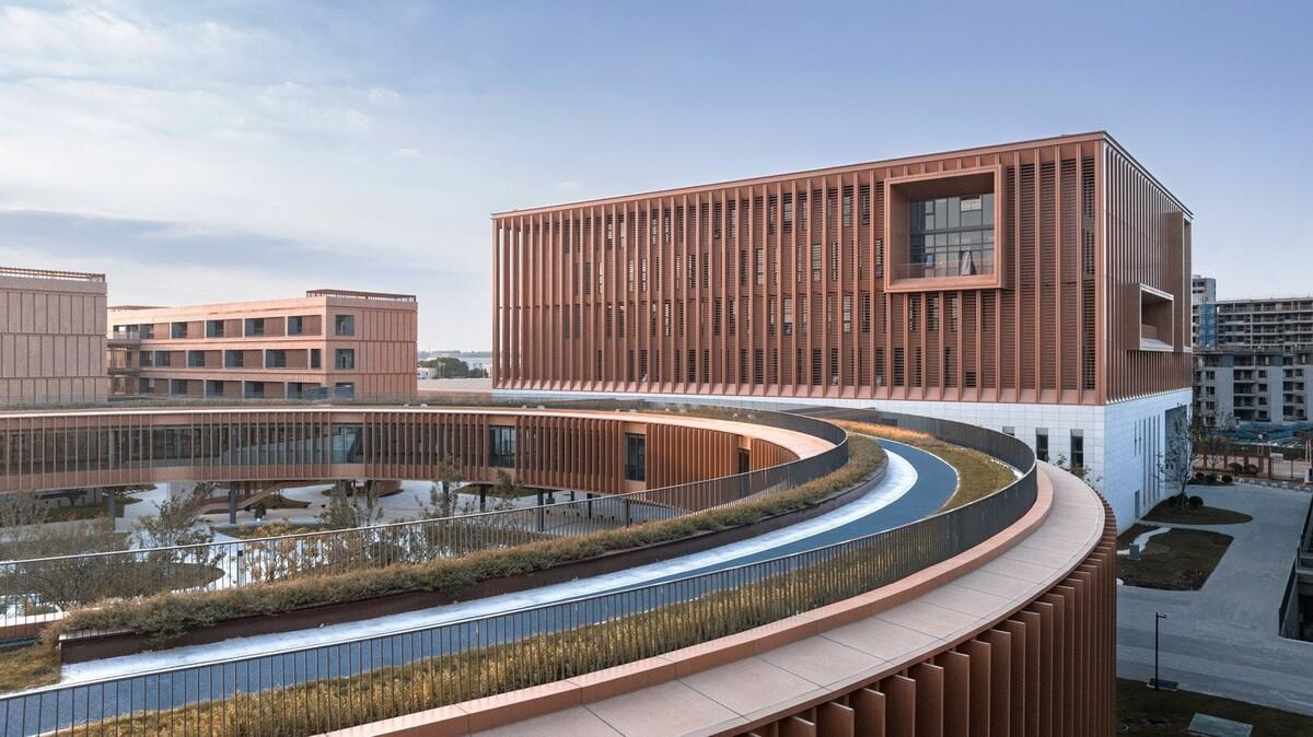 江苏省梅村高级中学空港分校 / 华南理工大学建筑设计研究院