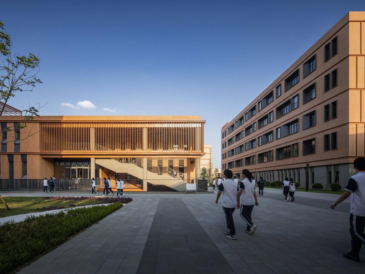 江苏省梅村高级中学空港分校 / 华南理工大学建筑设计研究院