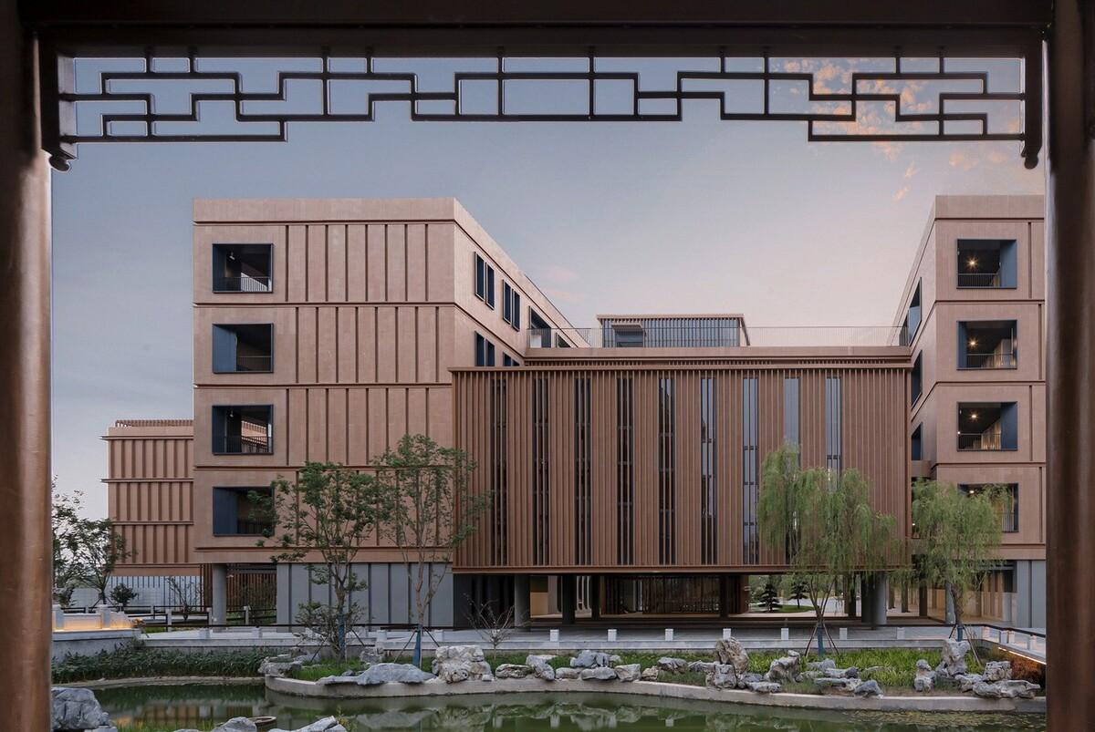 江苏省梅村高级中学空港分校 / 华南理工大学建筑设计研究院