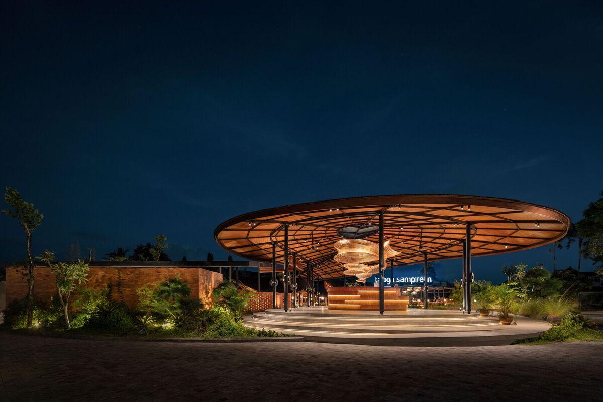 Talaga Sampireun 巴厘岛餐厅 / K-Thengono Design Studio