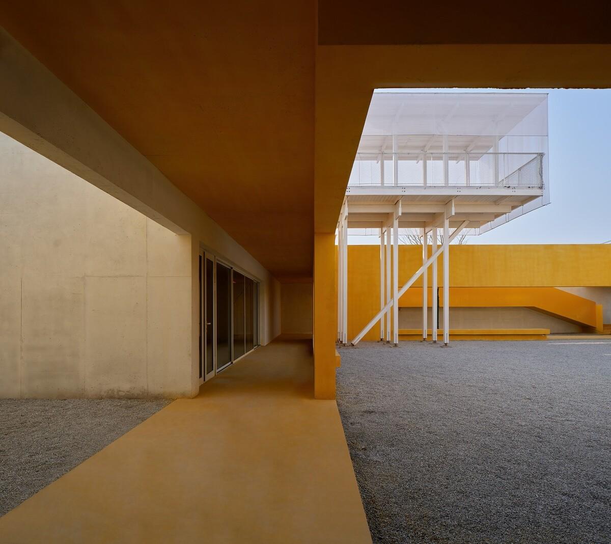 “q” Center —上海廊下村民活动中心 / Atelier tf + ppas