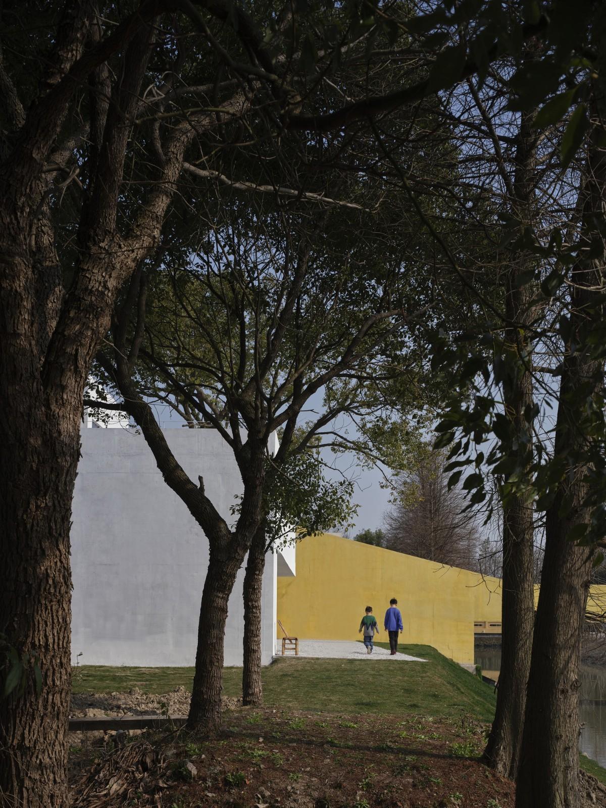 “q” Center —上海廊下村民活动中心 / Atelier tf + ppas