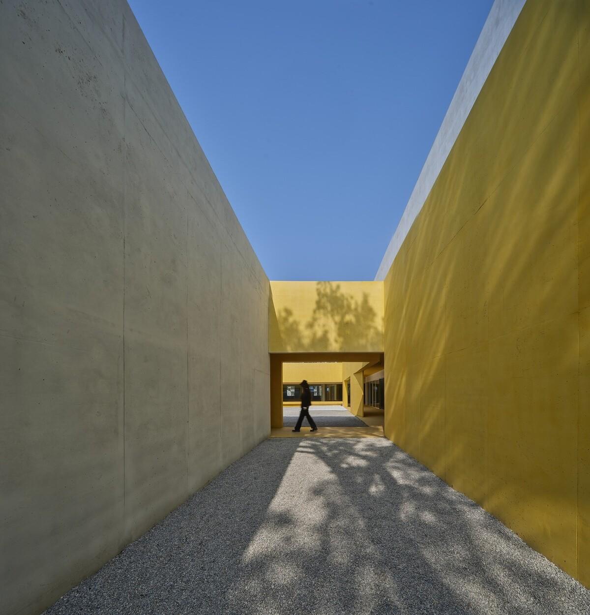 “q” Center —上海廊下村民活动中心 / Atelier tf + ppas