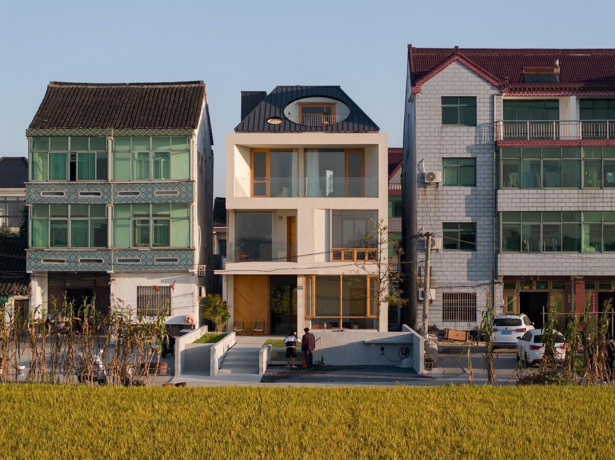 小南居 / 直距建筑