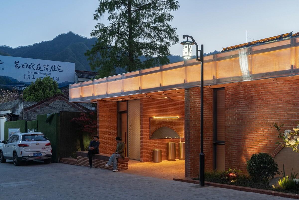 留坝老街红砖公厕 / 尌林建筑设计事务所