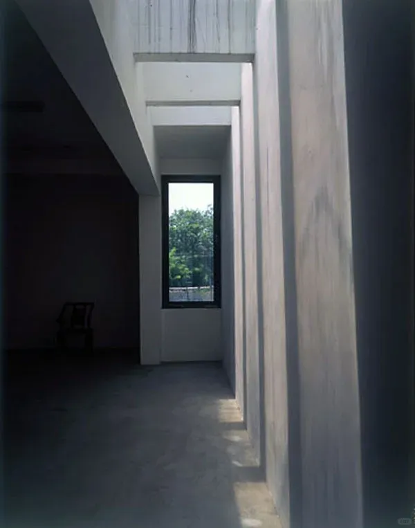 读建筑是个意外？大学一直没有喜欢建筑，普奖得主家琨 2003 年专访。