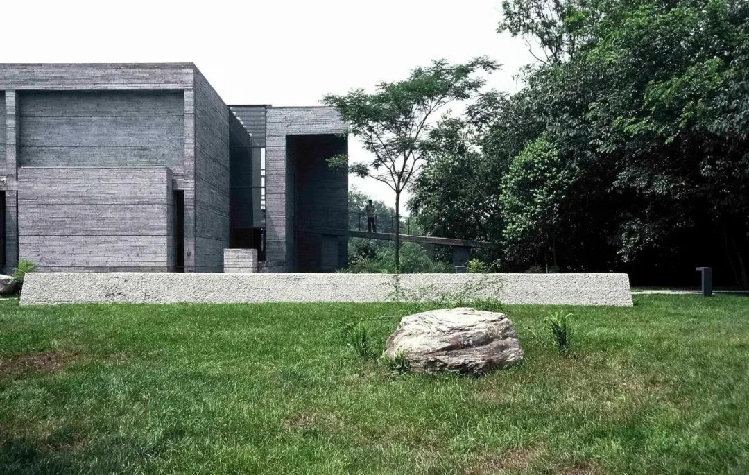 读建筑是个意外？大学一直没有喜欢建筑，普奖得主家琨 2003 年专访。