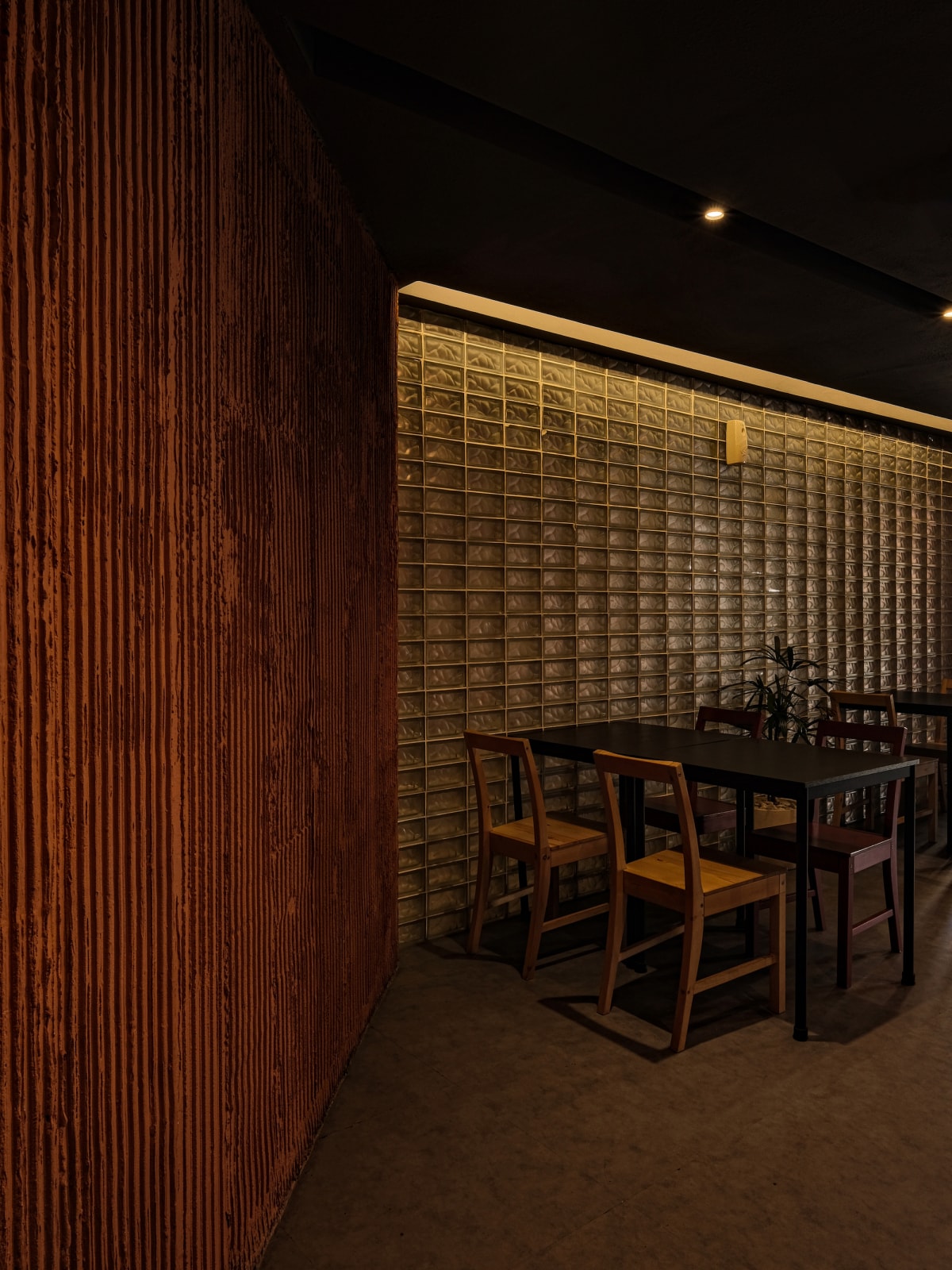 District 27咖啡店 / INS Studio