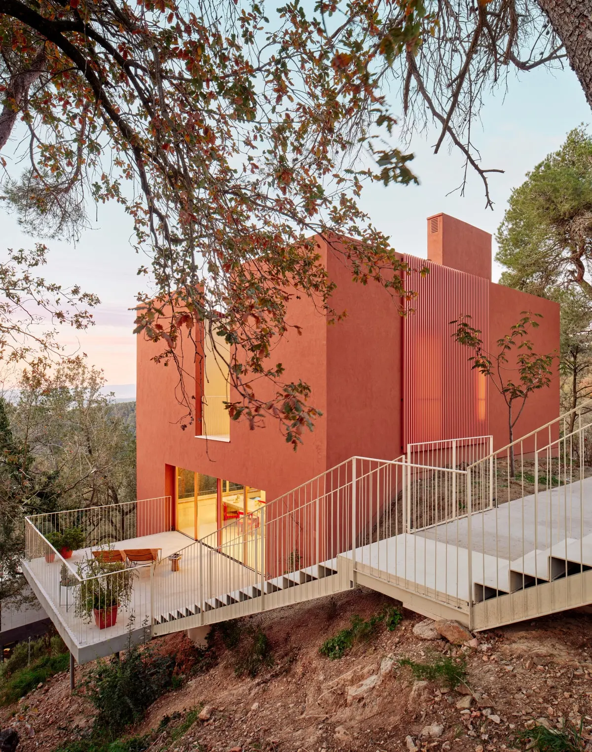 Magarola住宅：西班牙陡坡上的诗意栖居 / Raúl Sanchez Architects