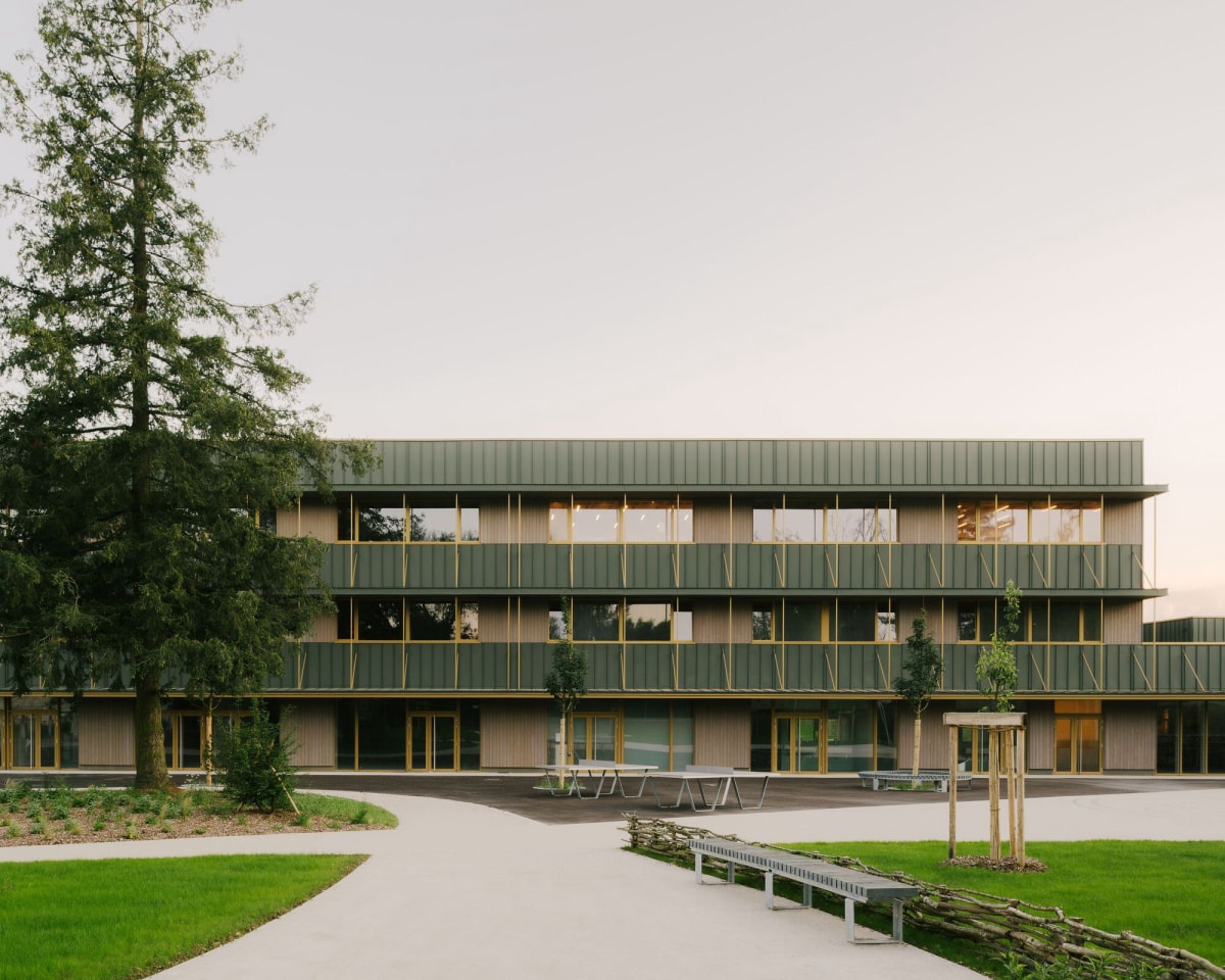 玛丽斯·巴斯蒂中学重建项目 / Tectoniques Architects