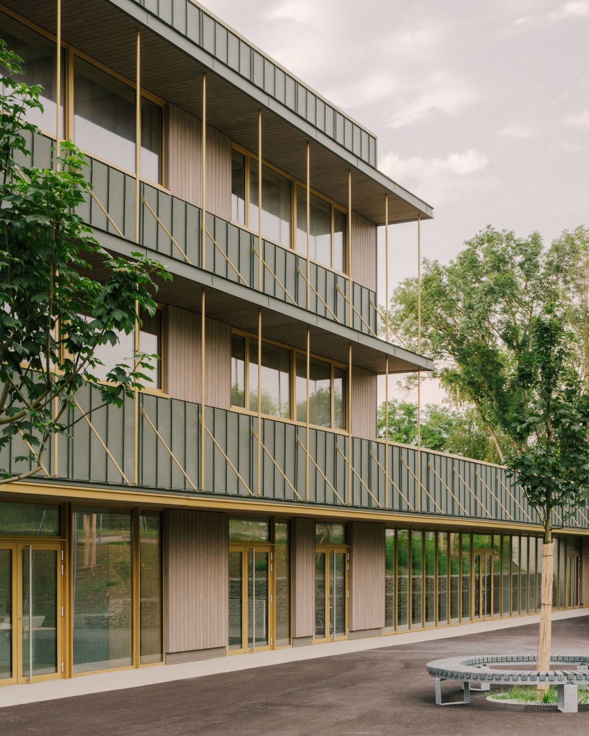 玛丽斯·巴斯蒂中学重建项目 / Tectoniques Architects