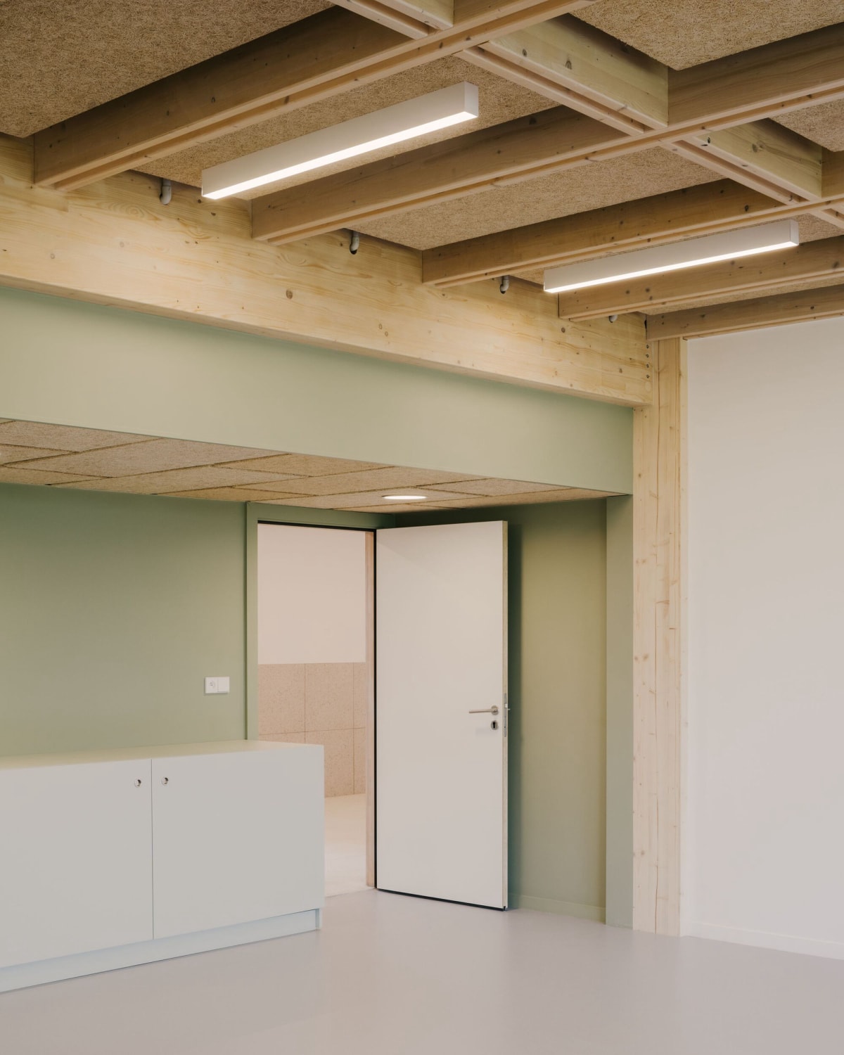 玛丽斯·巴斯蒂中学重建项目 / Tectoniques Architects