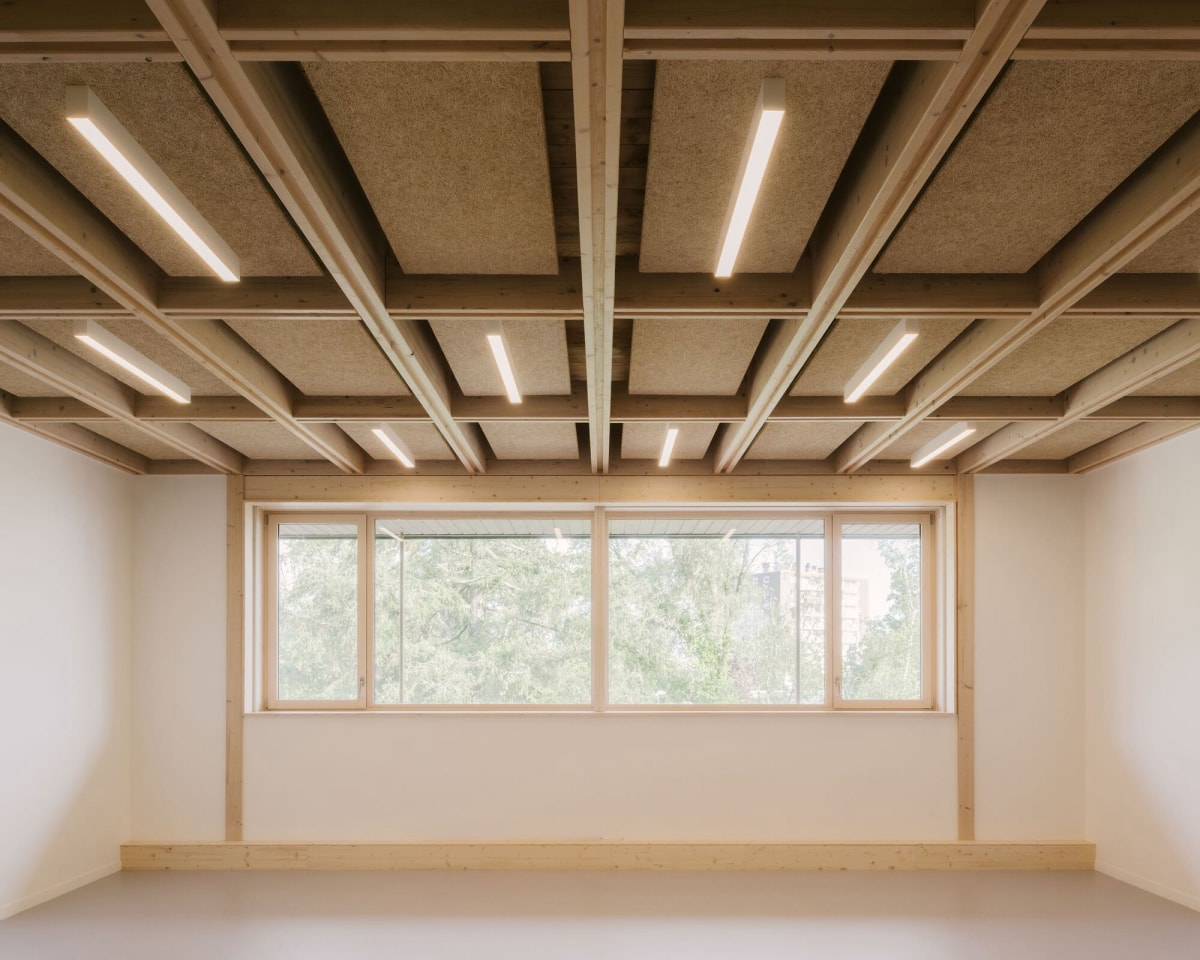 玛丽斯·巴斯蒂中学重建项目 / Tectoniques Architects