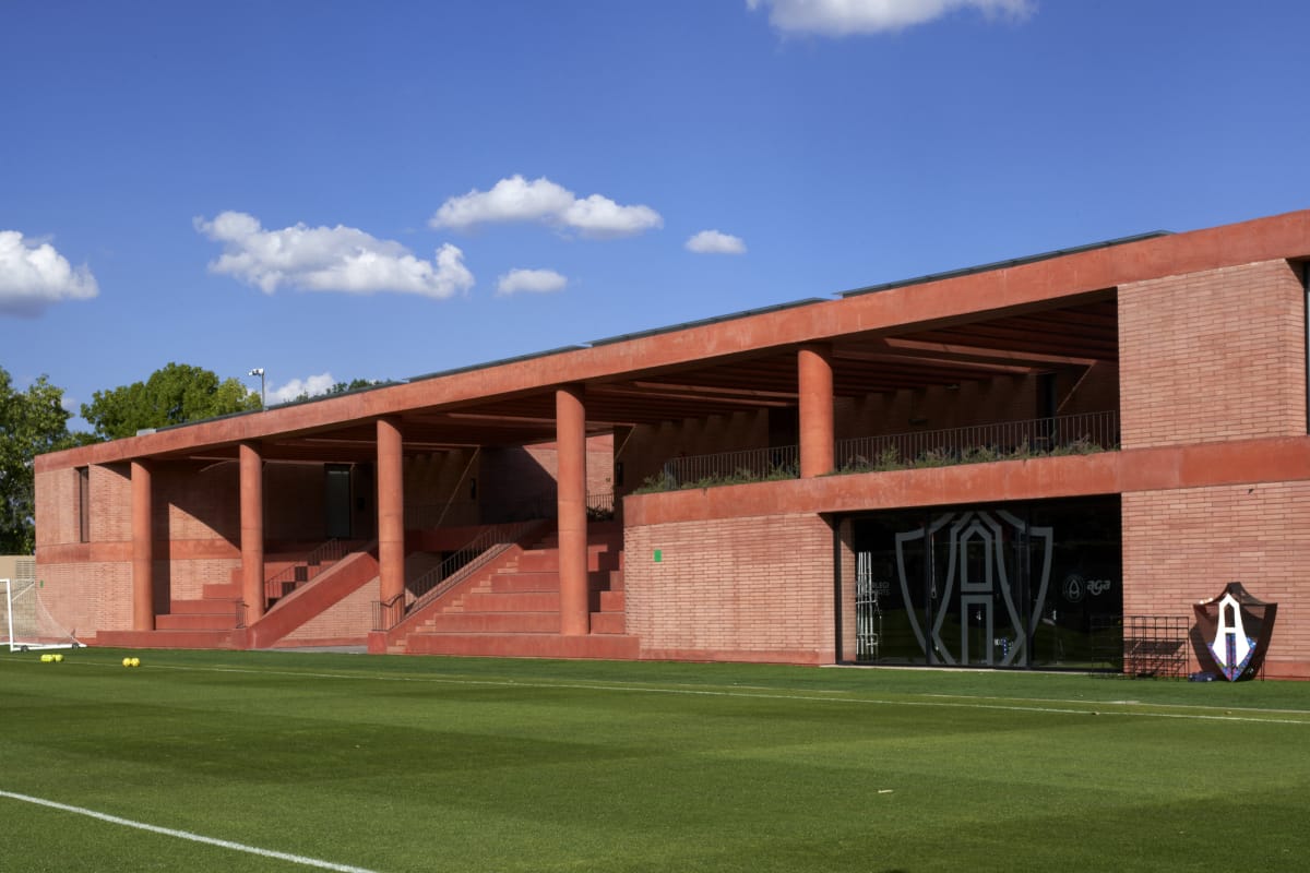 阿特拉斯学院 / Sordo Madaleno Arquitectos